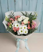 Букет цветов из:  Розы, Лизиантусы и Хризантемы в Октябрьском