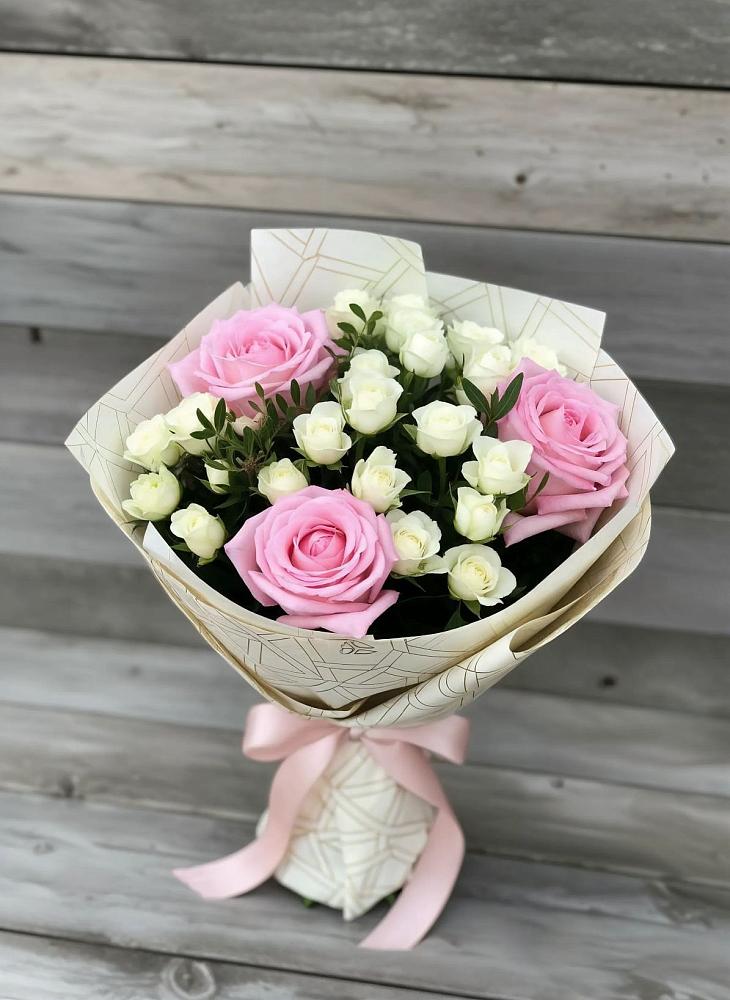 Букет цветов из: Розы в Октябрьском