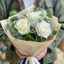 Букет цветов из:  Розы #REPLACE_PRED# Октябрьском