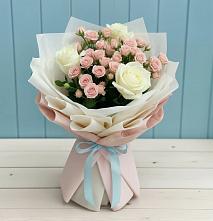 Букет цветов из:  Розы в Октябрьском