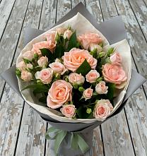Букет цветов из:  Розы в Октябрьском