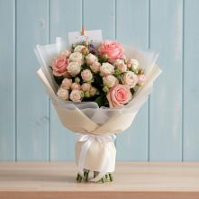 Букет цветов из:  Розы в Октябрьском